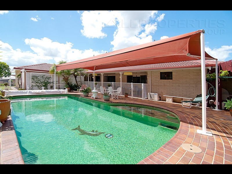 4 Aland Court, Brassall QLD 4305