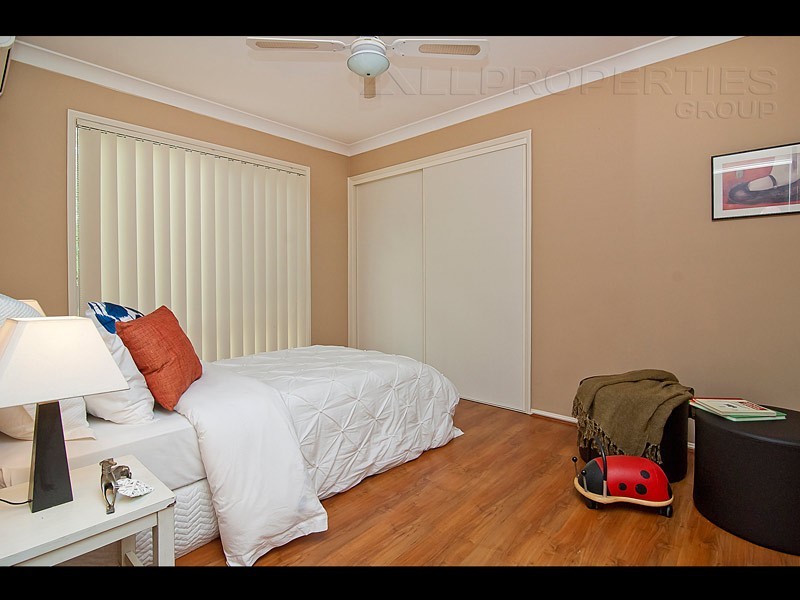 23 Mannix Place, Forest Lake QLD 4078