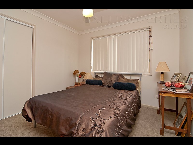 10 Stanford Place, Forest Lake QLD 4078