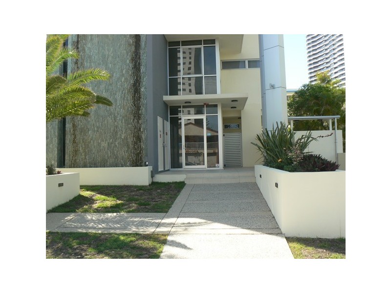 4/17 Anne Avenue, Broadbeach QLD 4218