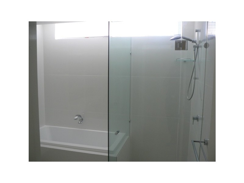 4/17 Anne Avenue, Broadbeach QLD 4218