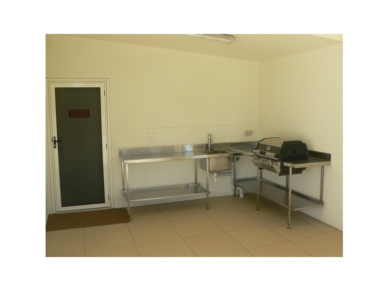 4/17 Anne Avenue, Broadbeach QLD 4218