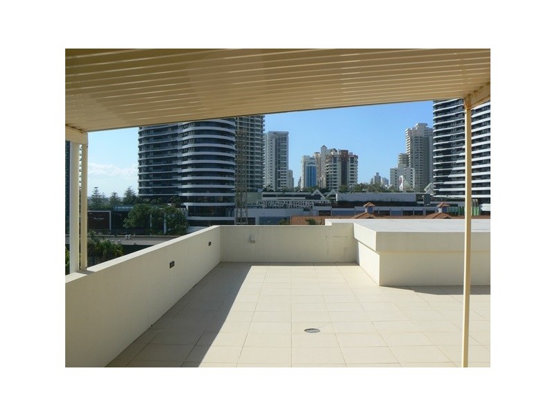 4/17 Anne Avenue, Broadbeach QLD 4218