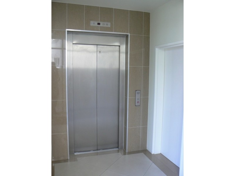 4/17 Anne Avenue, Broadbeach QLD 4218