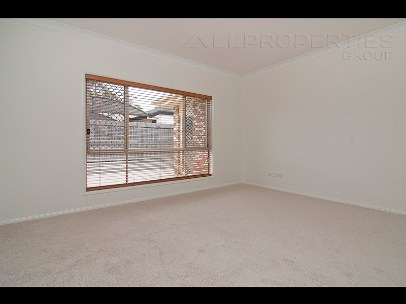 63 Cascade Drive, Forest Lake QLD 4078