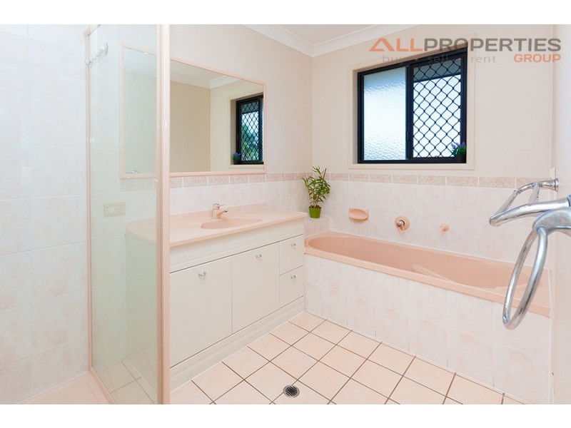 68 Dampier Cres, Drewvale QLD 4116