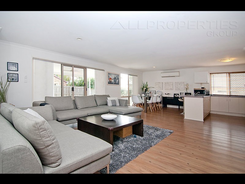 23 Hyde Pl, Forest Lake QLD 4078