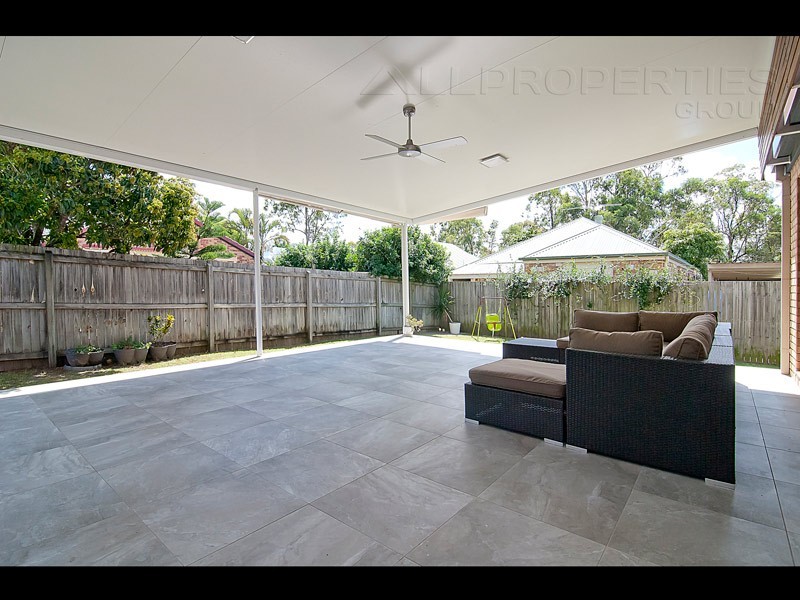 23 Hyde Pl, Forest Lake QLD 4078