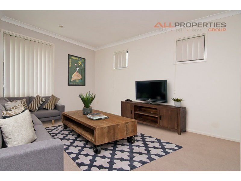 20 Elm Place, Heathwood QLD 4110