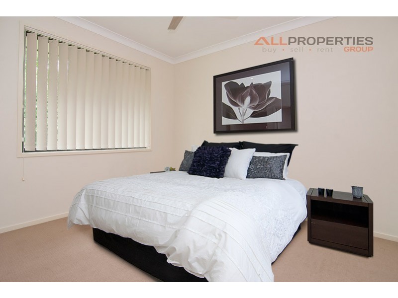 20 Elm Place, Heathwood QLD 4110