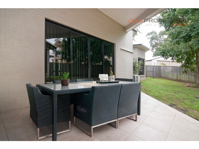 20 Elm Place, Heathwood QLD 4110