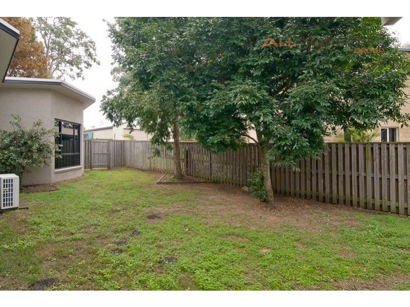 20 Elm Place, Heathwood QLD 4110