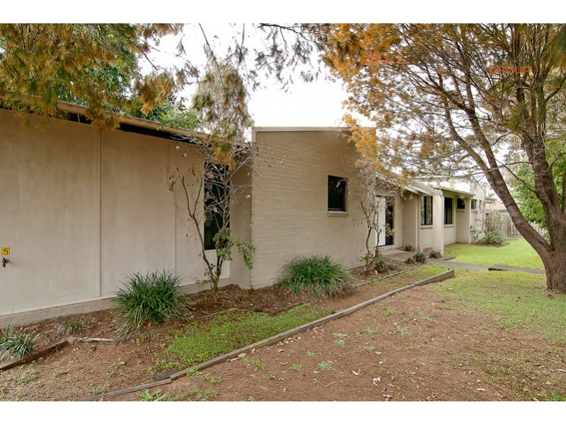 20 Elm Place, Heathwood QLD 4110