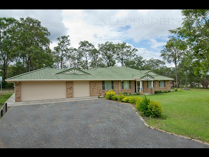 68 Sentinel Drive, Greenbank QLD 4124