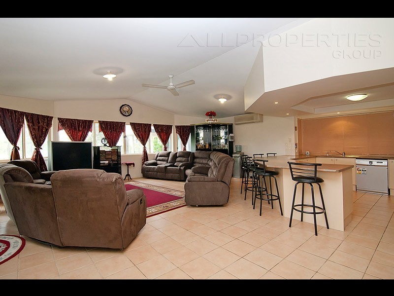 68 Sentinel Drive, Greenbank QLD 4124