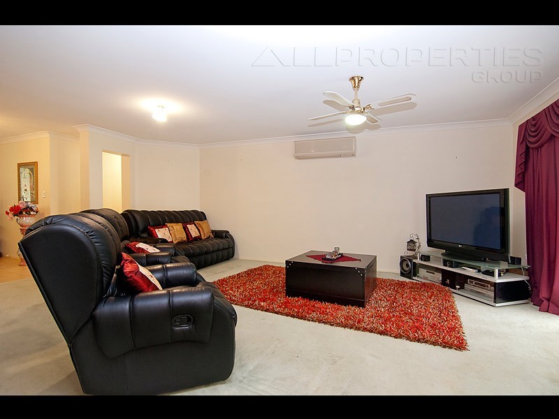 68 Sentinel Drive, Greenbank QLD 4124