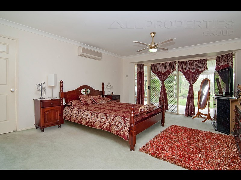 68 Sentinel Drive, Greenbank QLD 4124