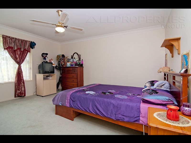 68 Sentinel Drive, Greenbank QLD 4124