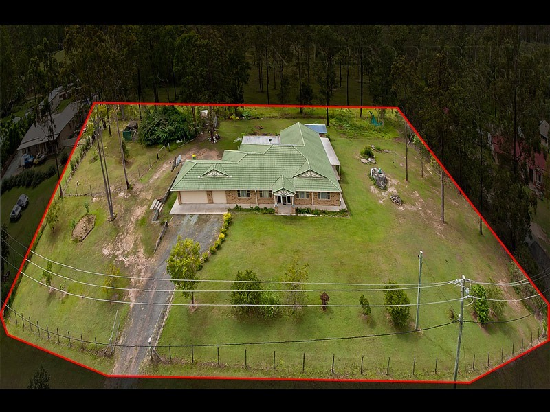 68 Sentinel Drive, Greenbank QLD 4124