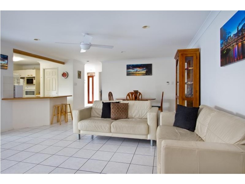 62 Lakeside Cres, Forest Lake QLD 4078