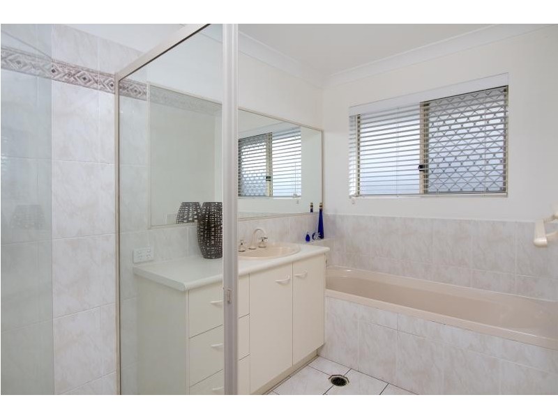 62 Lakeside Cres, Forest Lake QLD 4078