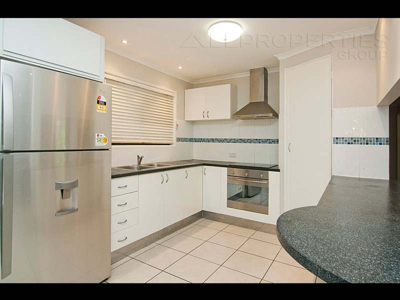 29 Mackeller Drive, Boronia Heights QLD 4124