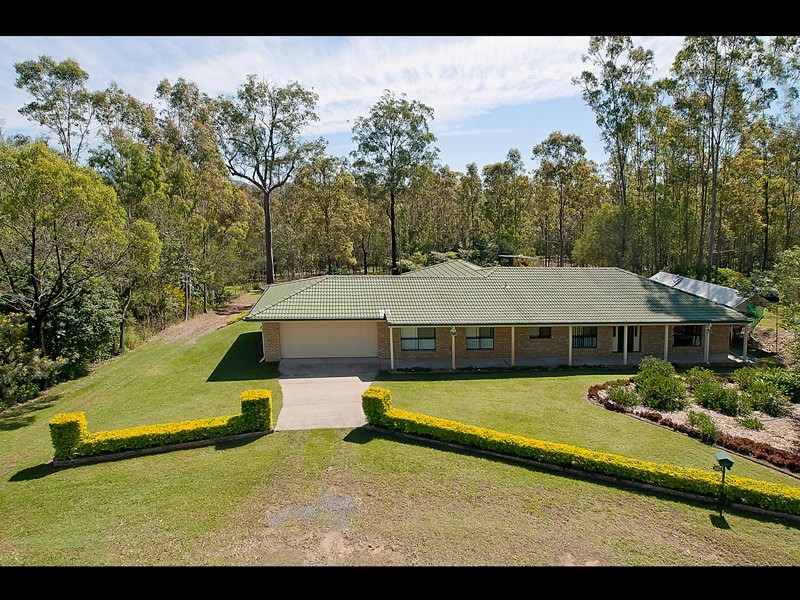 73-75 Blacksmith Court, Jimboomba QLD 4280