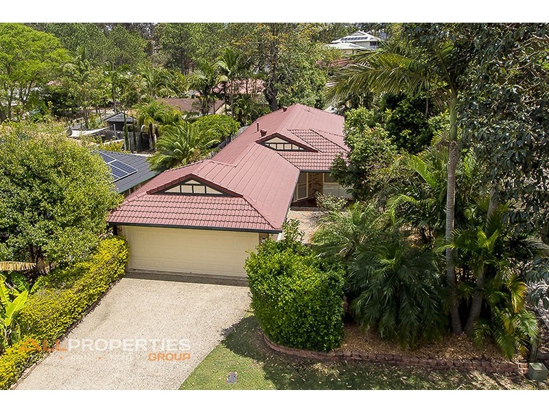 6 Robusta Place, Forest Lake QLD 4078