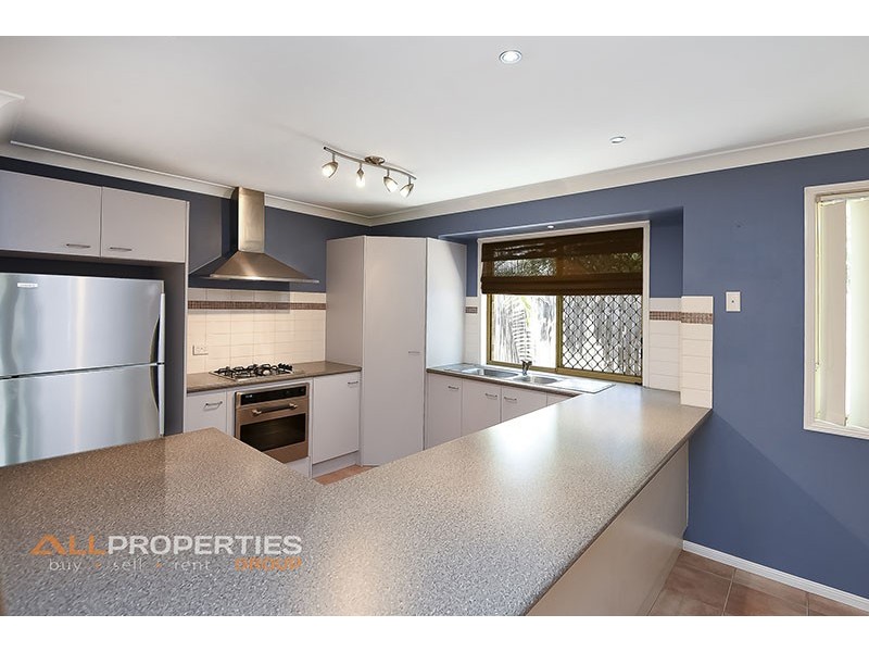 6 Robusta Place, Forest Lake QLD 4078