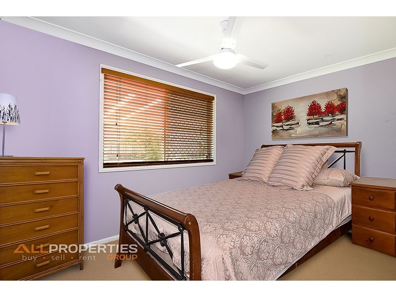 6 Robusta Place, Forest Lake QLD 4078