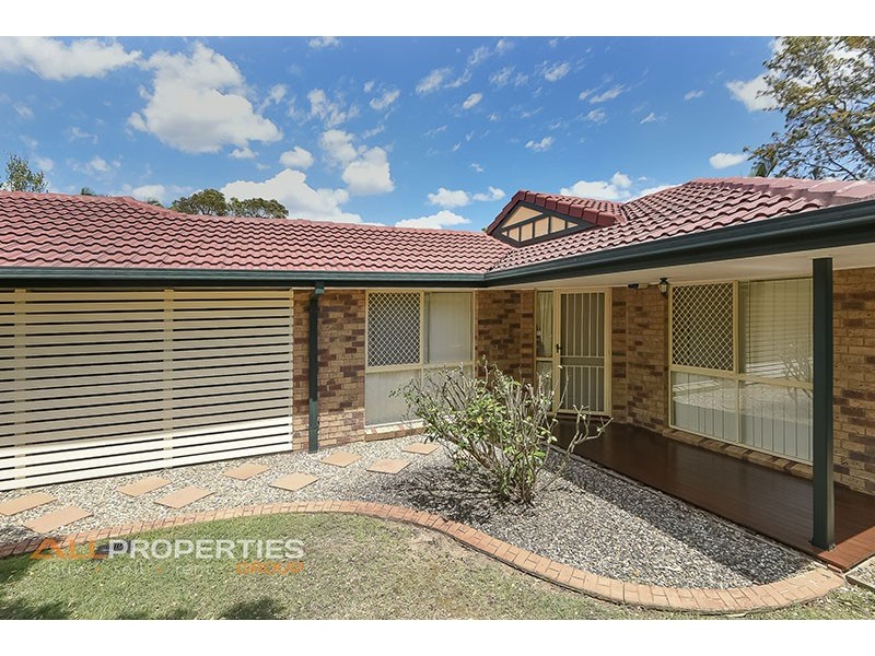 6 Robusta Place, Forest Lake QLD 4078