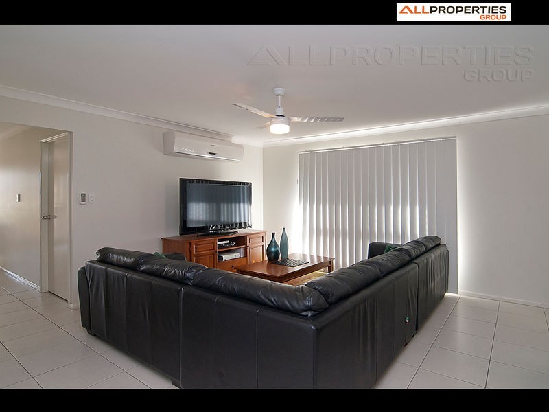 6 Lilly Pilly St, Heathwood QLD 4110