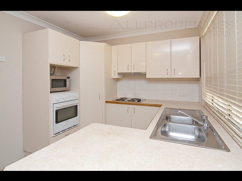 42 Flinders Cr, Forest Lake QLD 4078