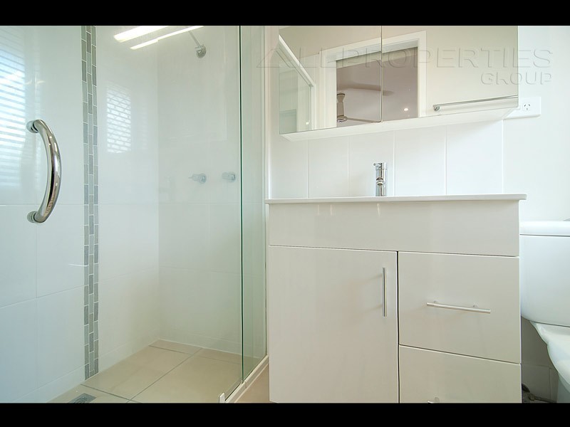 131 Emerald Drive, Regents Park QLD 4118