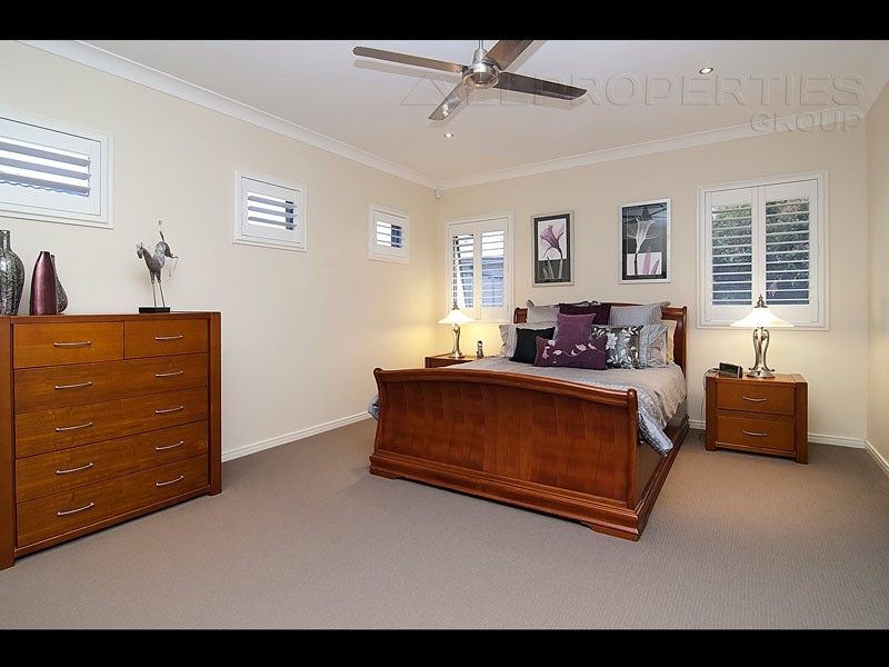 3 Sandalwood St, Heathwood QLD 4110