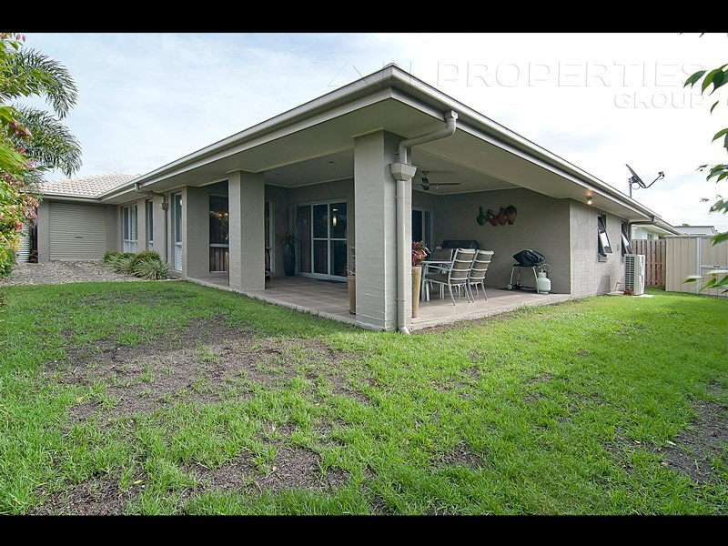 3 Sandalwood St, Heathwood QLD 4110