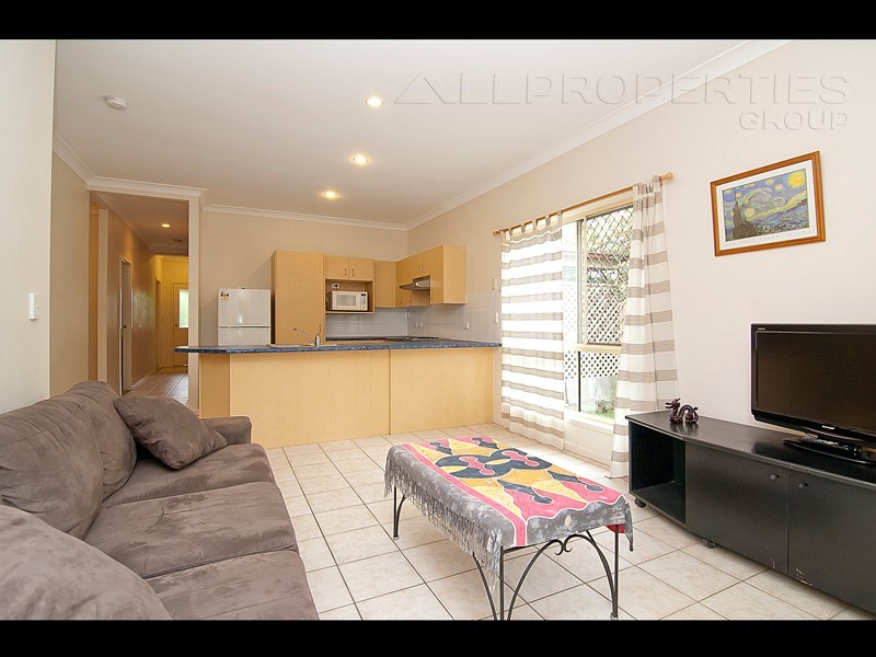 22 Lavender St, Springfield Lakes QLD 4300