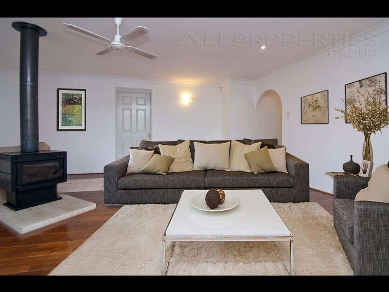 62 Dampier Cres, Drewvale QLD 4116