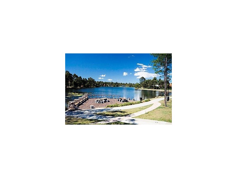 32 Alexandrina Circuit, Forest Lake QLD 4078