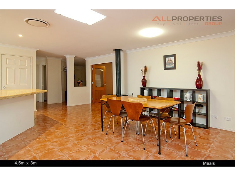 32 Alexandrina Circuit, Forest Lake QLD 4078