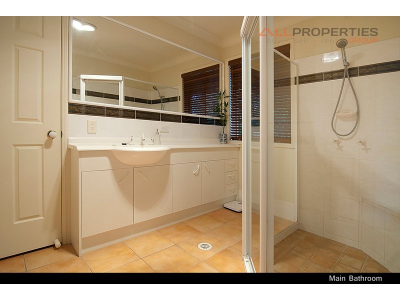 32 Alexandrina Circuit, Forest Lake QLD 4078