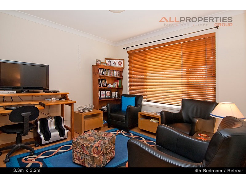 32 Alexandrina Circuit, Forest Lake QLD 4078