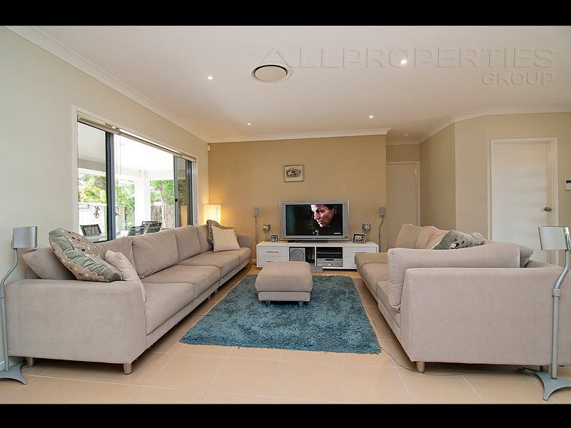 47 Pontiac Cct, Warner QLD 4500