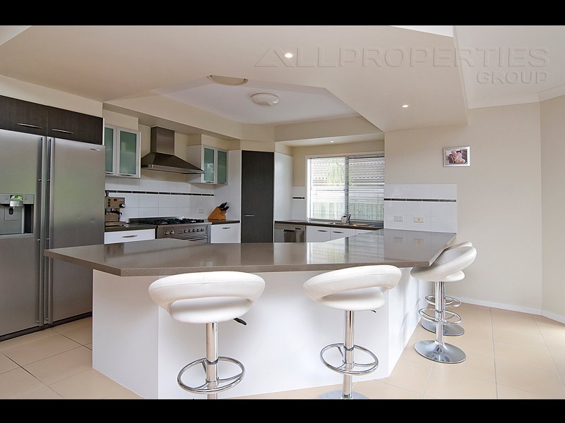 47 Pontiac Cct, Warner QLD 4500