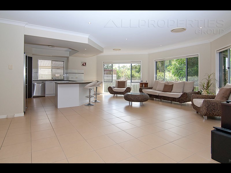 47 Pontiac Cct, Warner QLD 4500