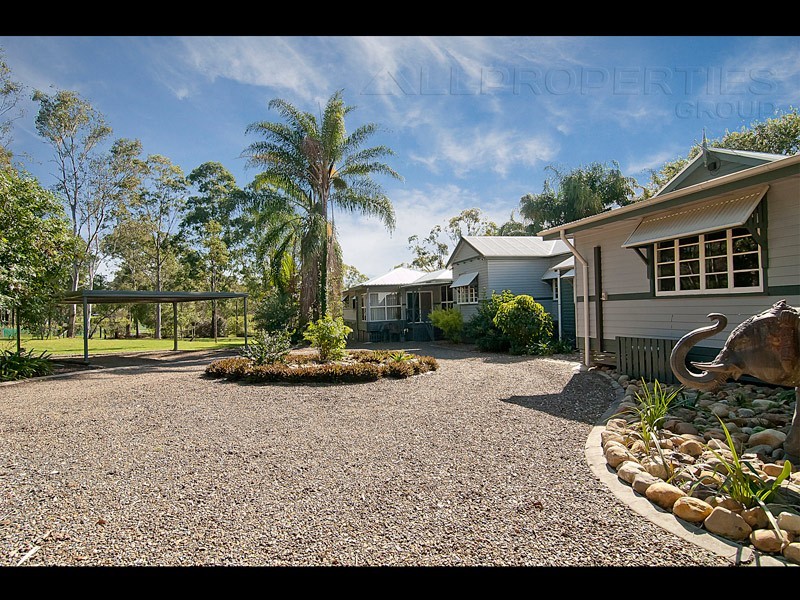 70 Falkland Street West, Heathwood QLD 4110