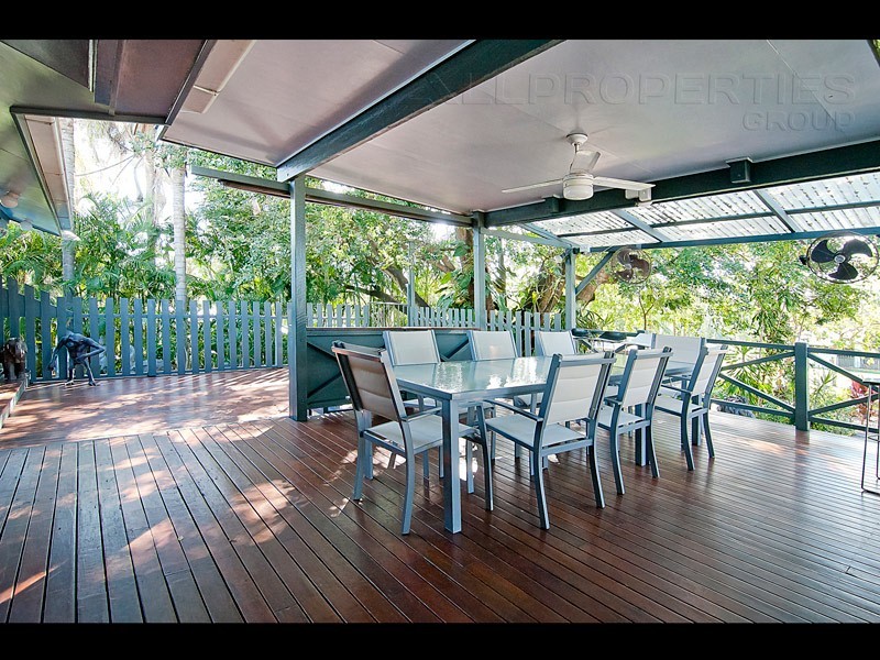 70 Falkland Street West, Heathwood QLD 4110