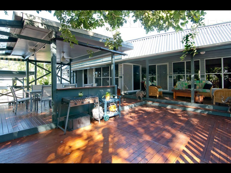 70 Falkland Street West, Heathwood QLD 4110