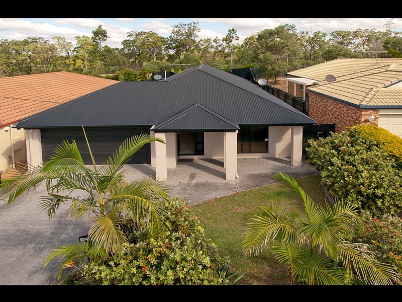 25 Moran Cr, Forest Lake QLD 4078