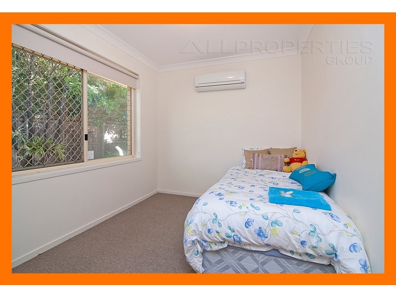 2 COUGERS COURT, Regents Park QLD 4118